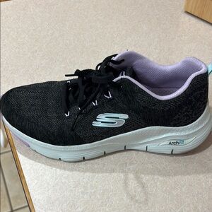 Skechers Black and Purple Sneakers with Breathable Mesh